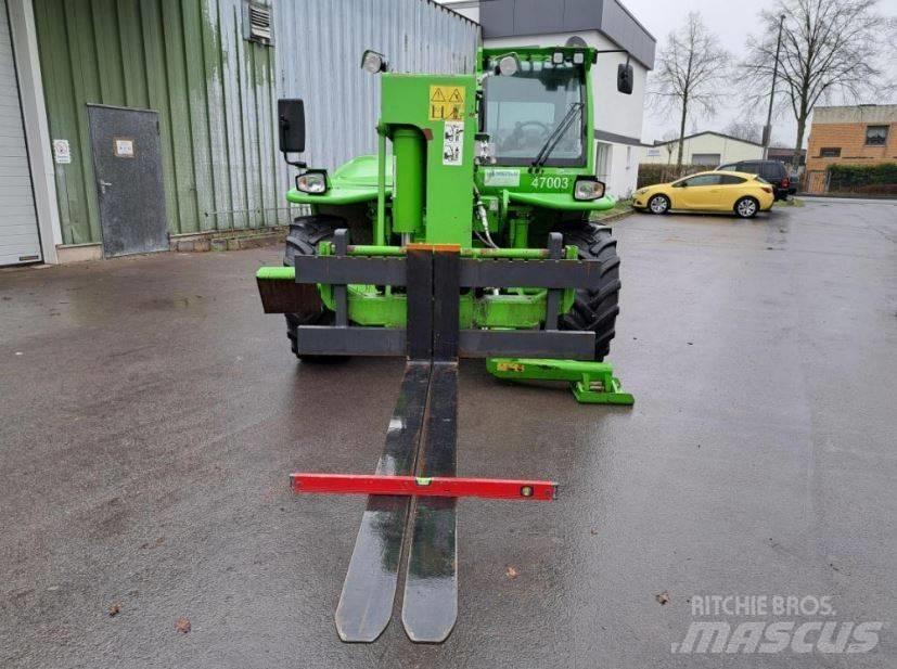 Merlo P 40.17 伸缩臂叉装车|叉装车