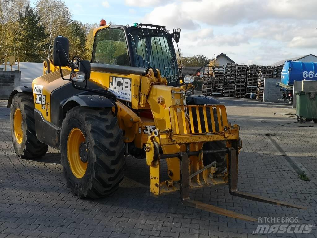 JCB 535-95 伸缩臂叉装车|叉装车