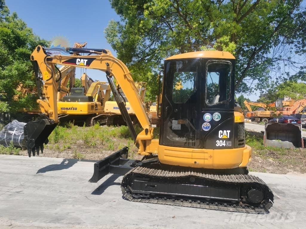 CAT 304 CR 小型挖掘机