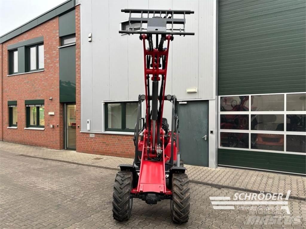 Schäffer 3650 小型装载机