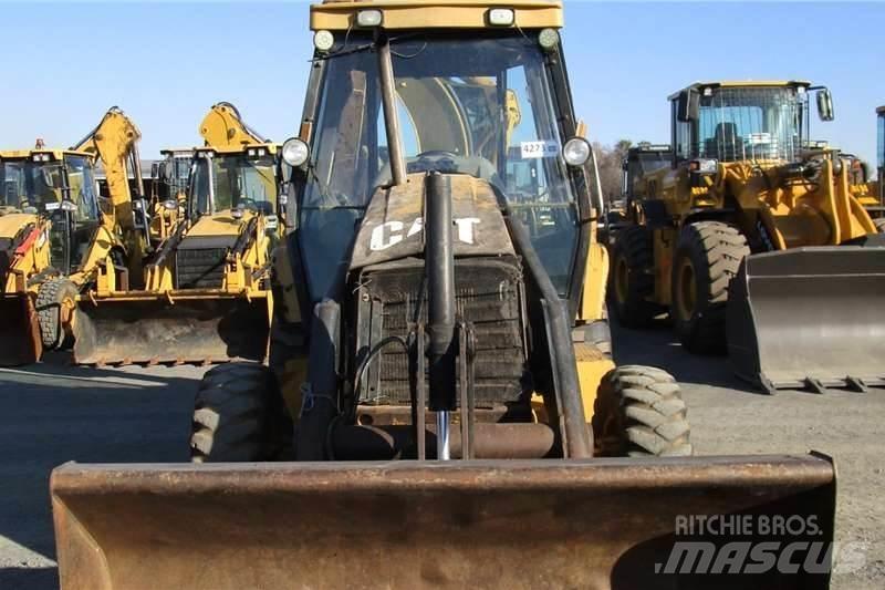 CAT 424D 反铲装载机