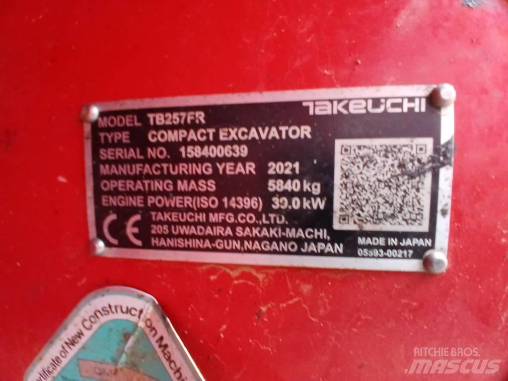 Takeuchi TB 257 FR 小型挖掘机