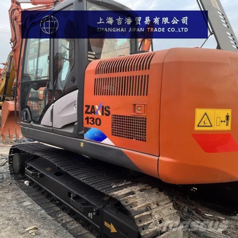Hitachi ZX 130 中型挖掘机