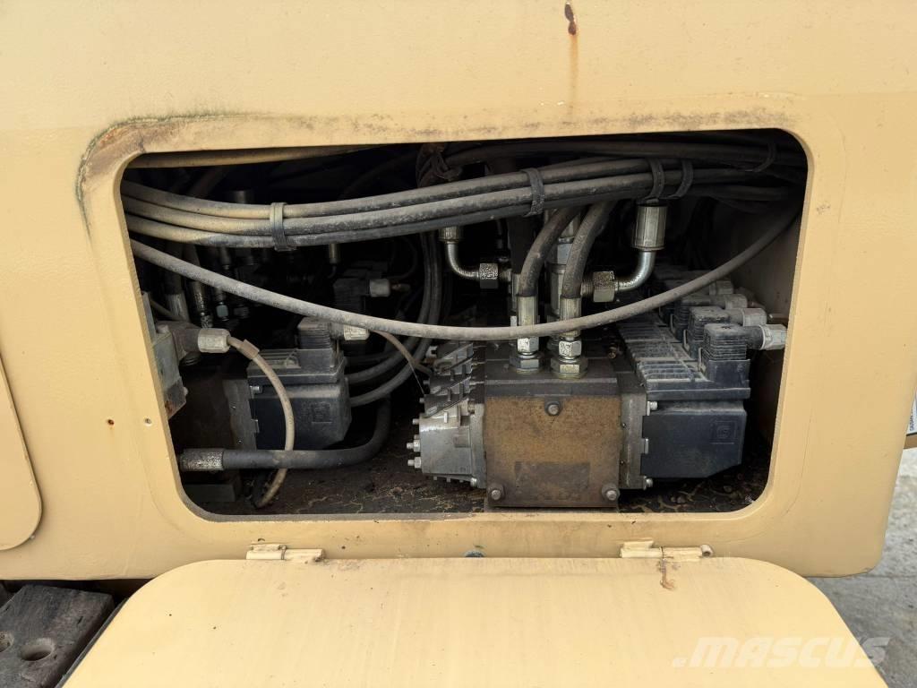 Tesmec TRS300 挖沟机