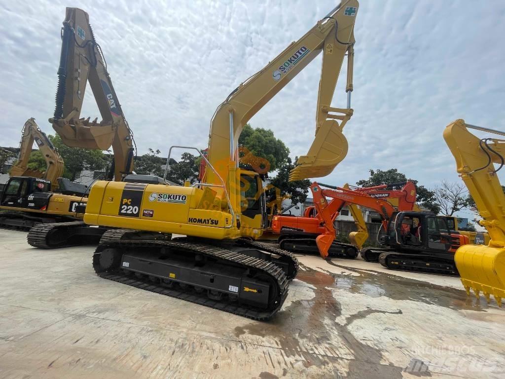 Komatsu PC 220 履带挖掘机