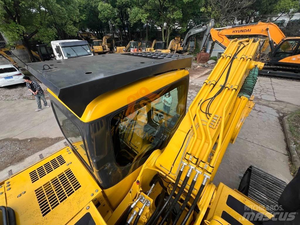 Komatsu PC 220 履带挖掘机