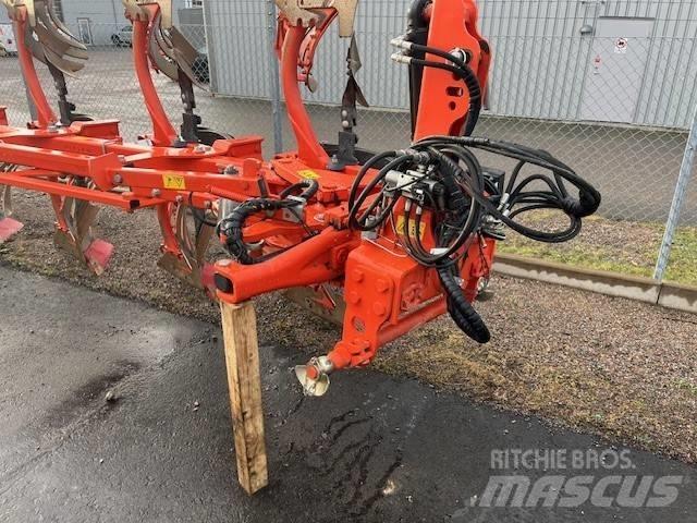 Kubota RM 4005 V 双向犁