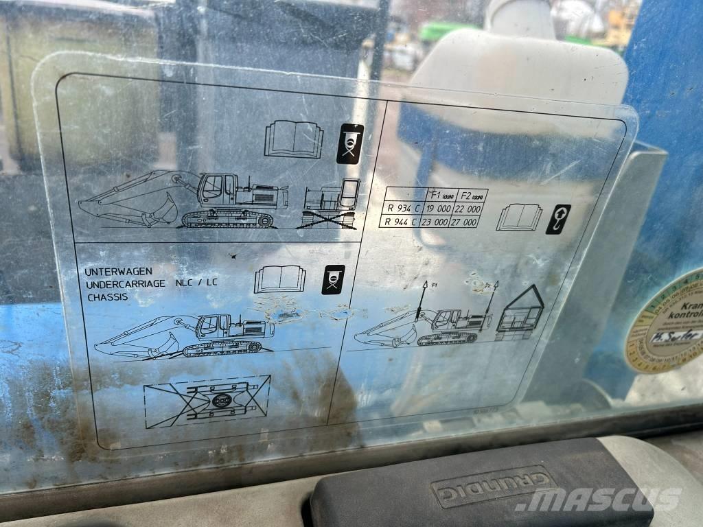 Liebherr R 944 C V 组装挖掘机