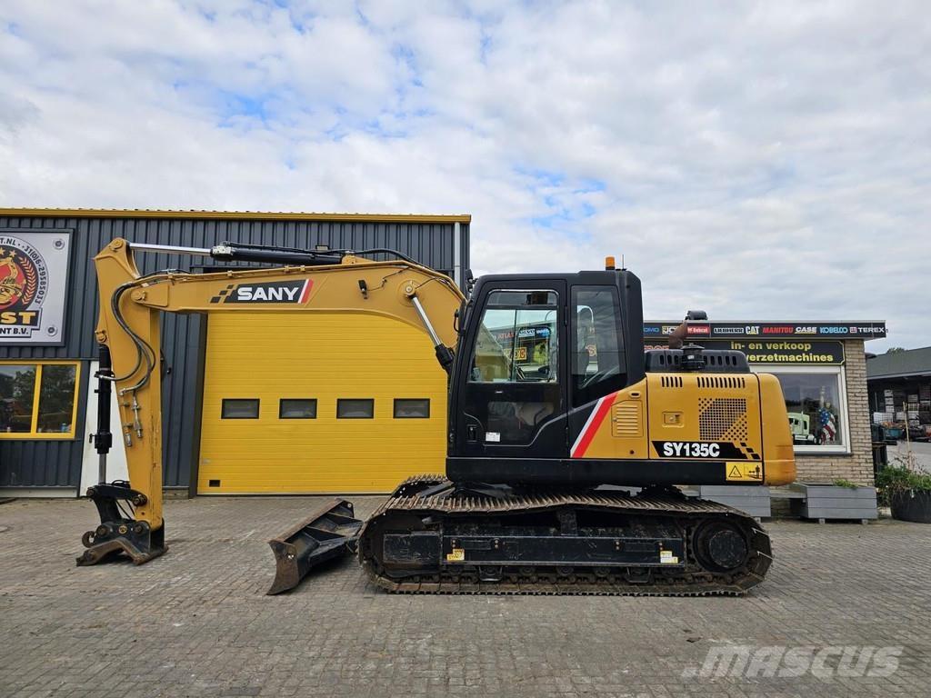 Sany SY135C 履带挖掘机