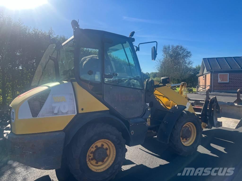 Komatsu WA 70-5 小型装载机