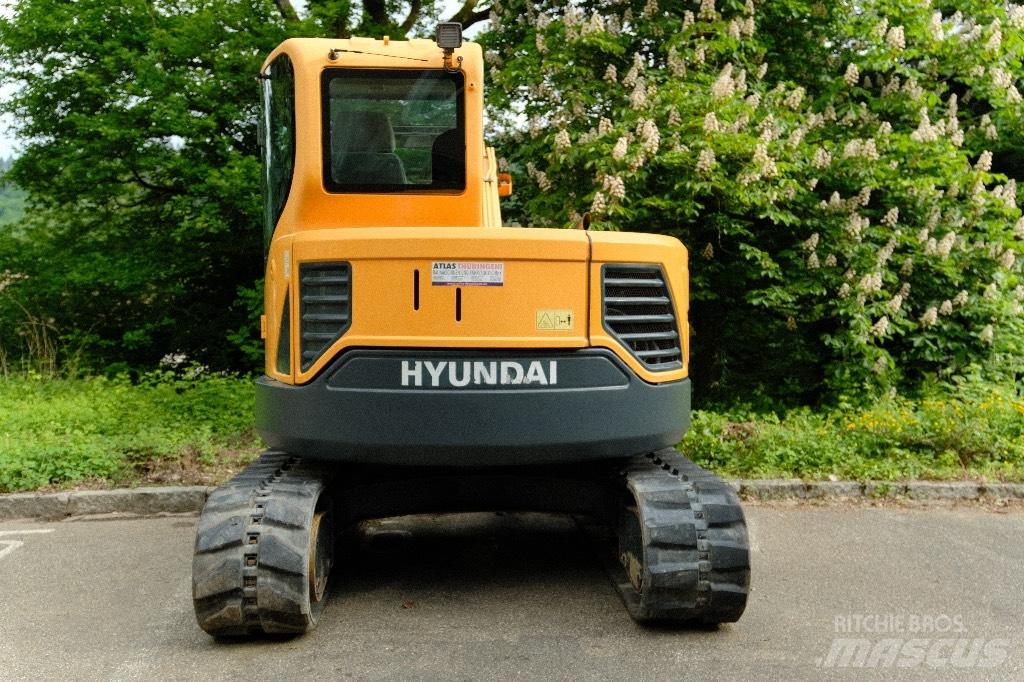 Hyundai R80CR-9 中型挖掘机