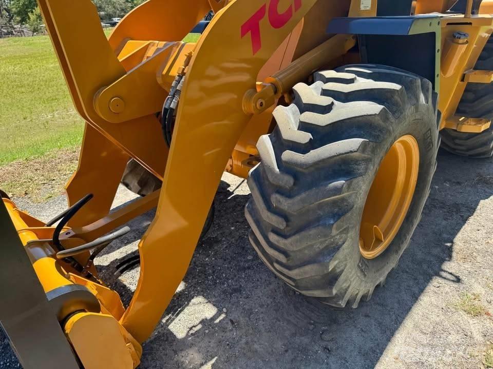 TCM E 820 轮式装载机
