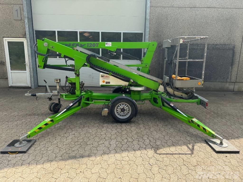 Niftylift 120 T 拖拉移动式高空作业平台
