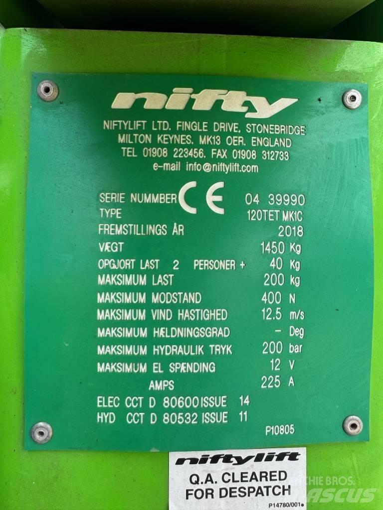 Niftylift 120 T 拖拉移动式高空作业平台