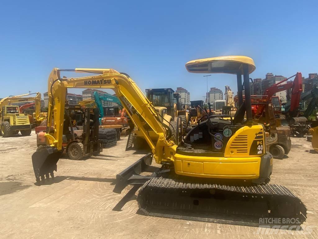 Komatsu PC 40 MR-2 小型挖掘机