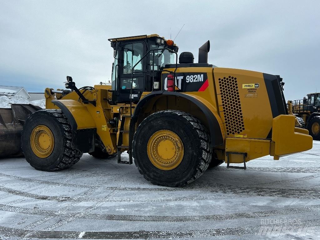 CAT 982 M 轮式装载机