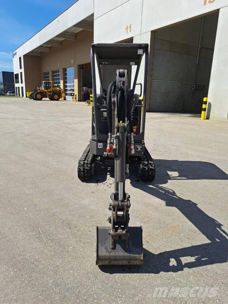 Volvo JECR18E 小型挖掘机