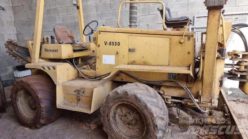 Vermeer V8550 挖沟机
