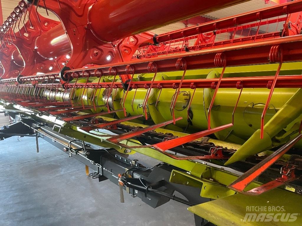 CLAAS Lexion 6700 联合收割机