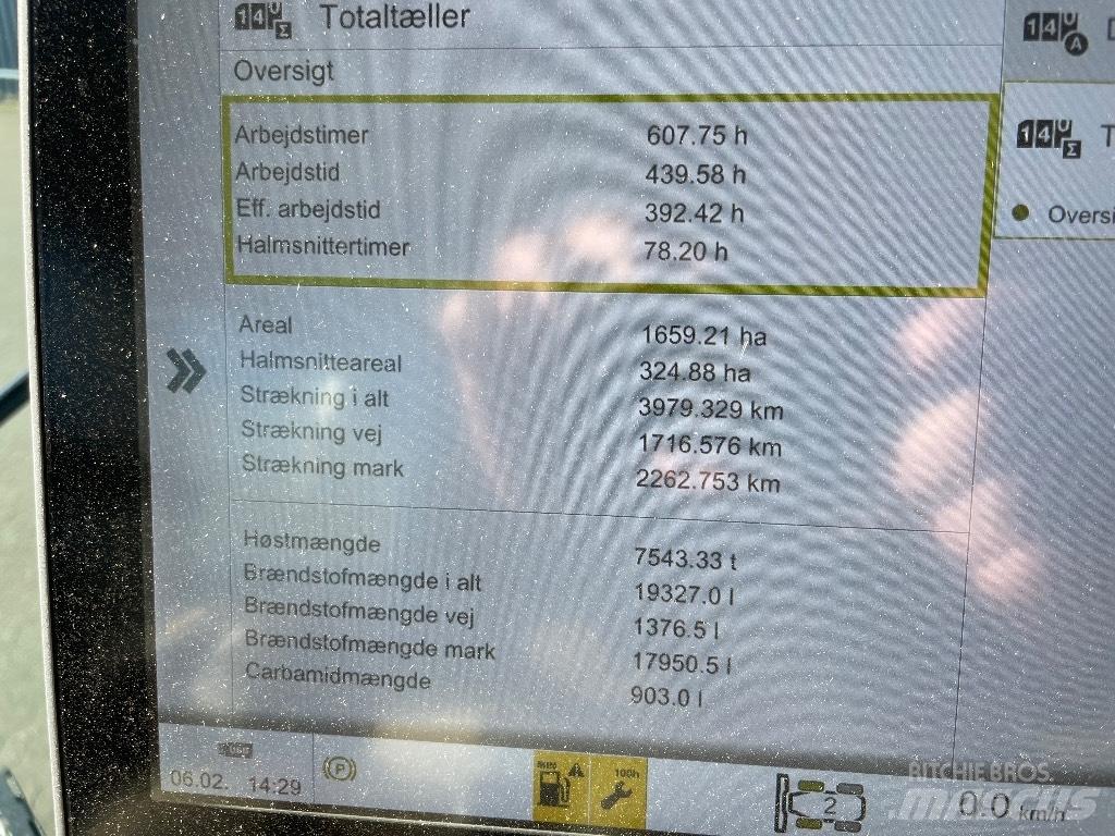 CLAAS Lexion 6700 联合收割机