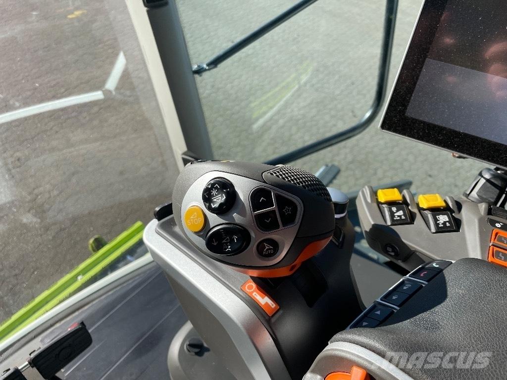 CLAAS Lexion 6700 联合收割机