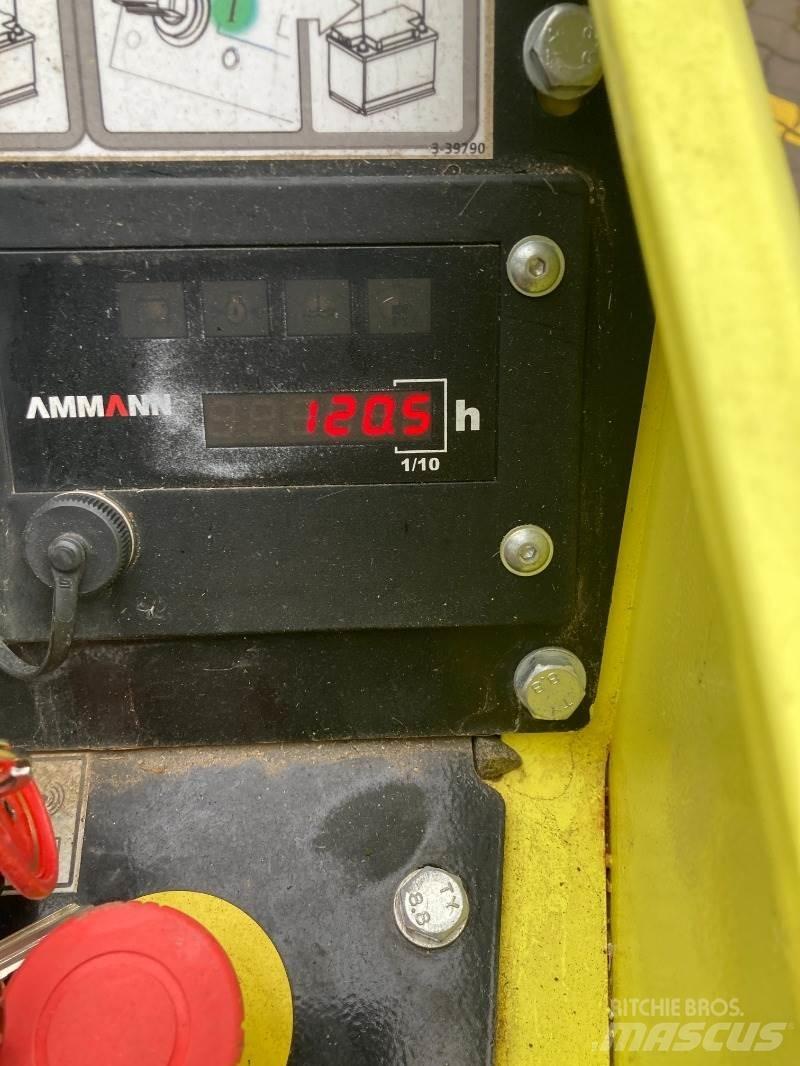 Ammann ARR 1585 平板夯