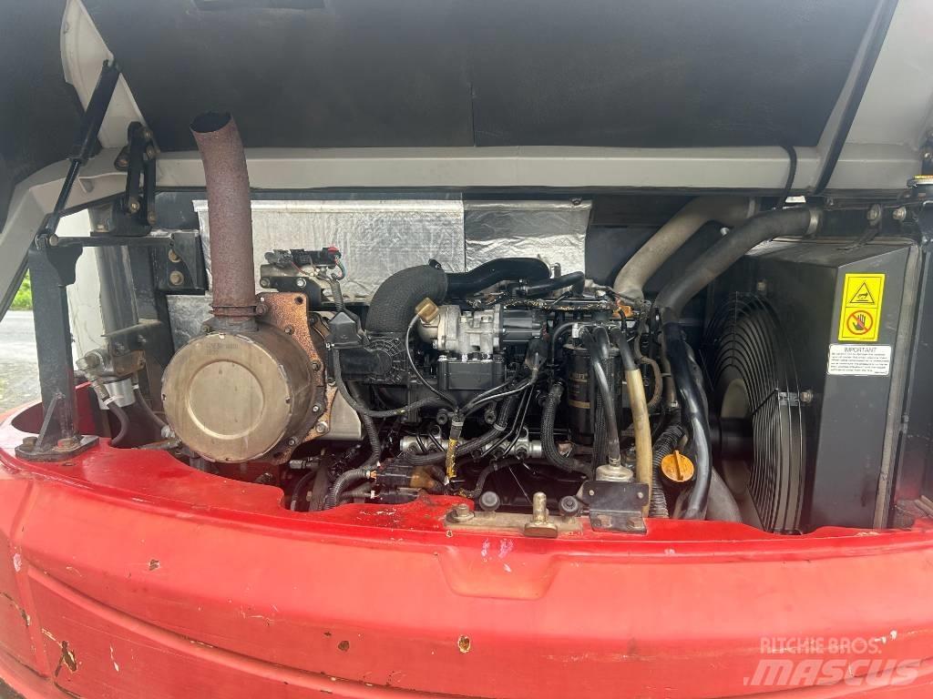 Takeuchi TB 290 中型挖掘机