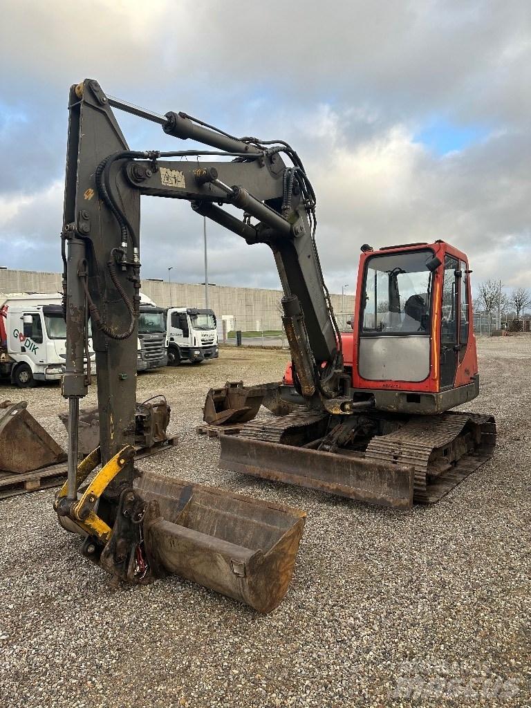 Komatsu PC 75 中型挖掘机