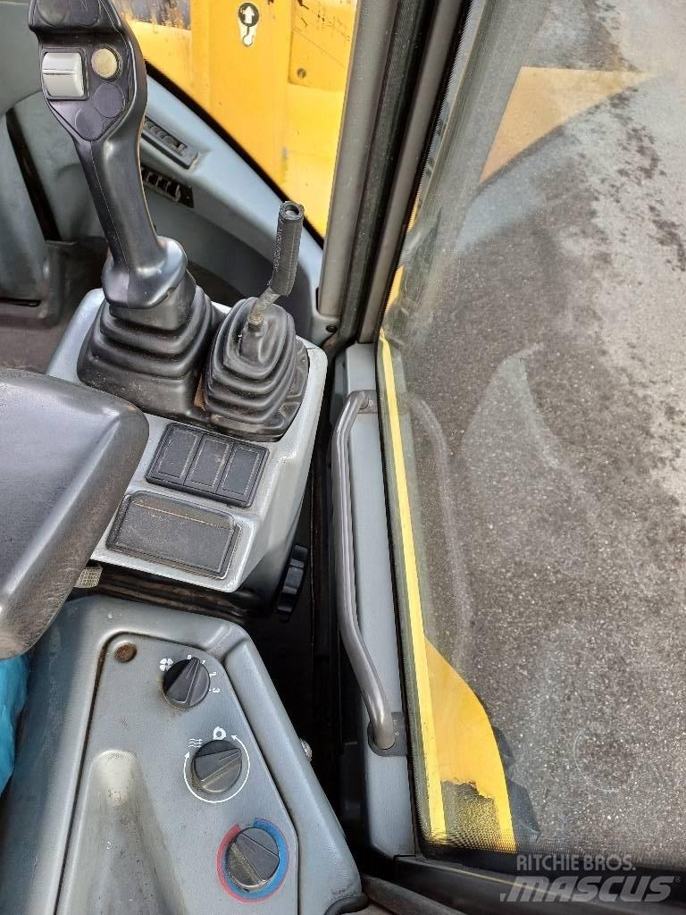 Volvo L 30 B 轮式装载机