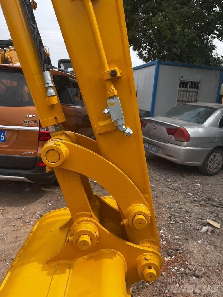 Komatsu PC 56-7 小型挖掘机