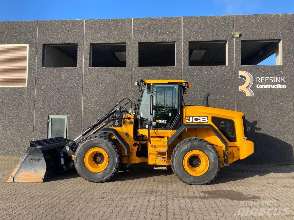 JCB 437 HT 轮式装载机