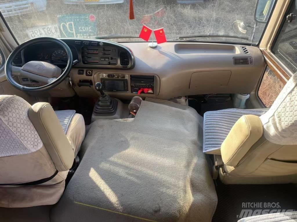 Toyota Coaster 公路客运汽车