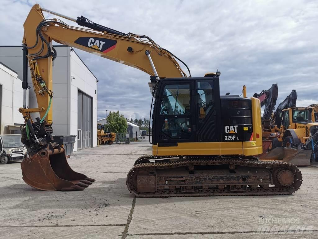 CAT 325FL CR 履带挖掘机