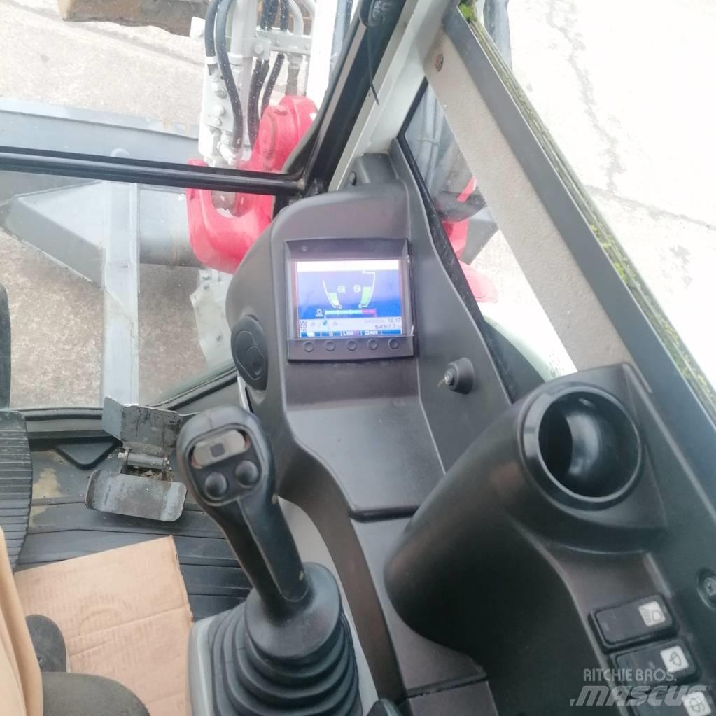 Takeuchi TB290 中型挖掘机