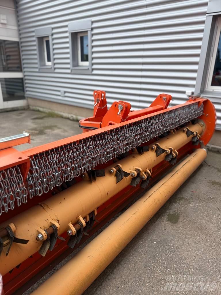 Agrimaster RV 320 牧场割草机和切顶器