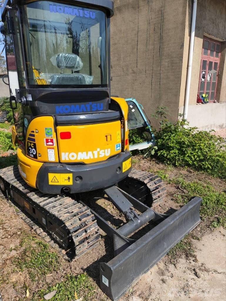 Komatsu PC 30 MR 小型挖掘机