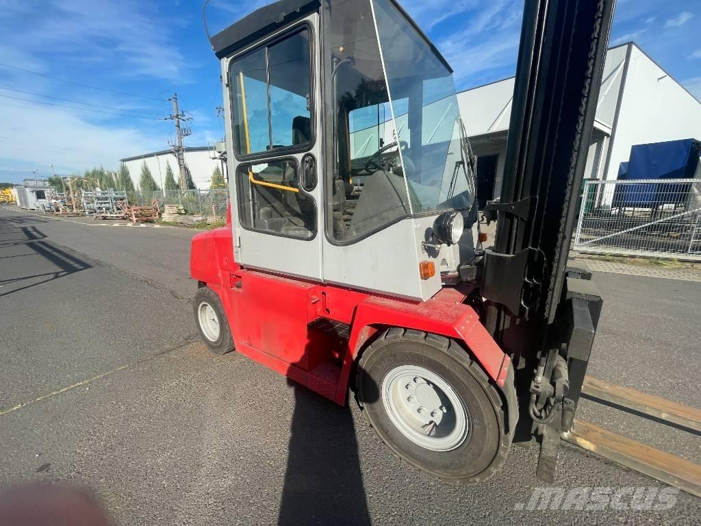 Kalmar DCE 50-6 柴油叉车