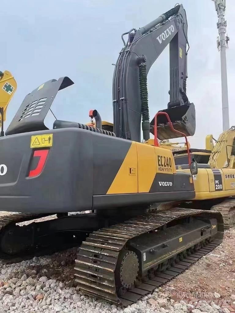 Volvo EC 240 C LD 履带挖掘机