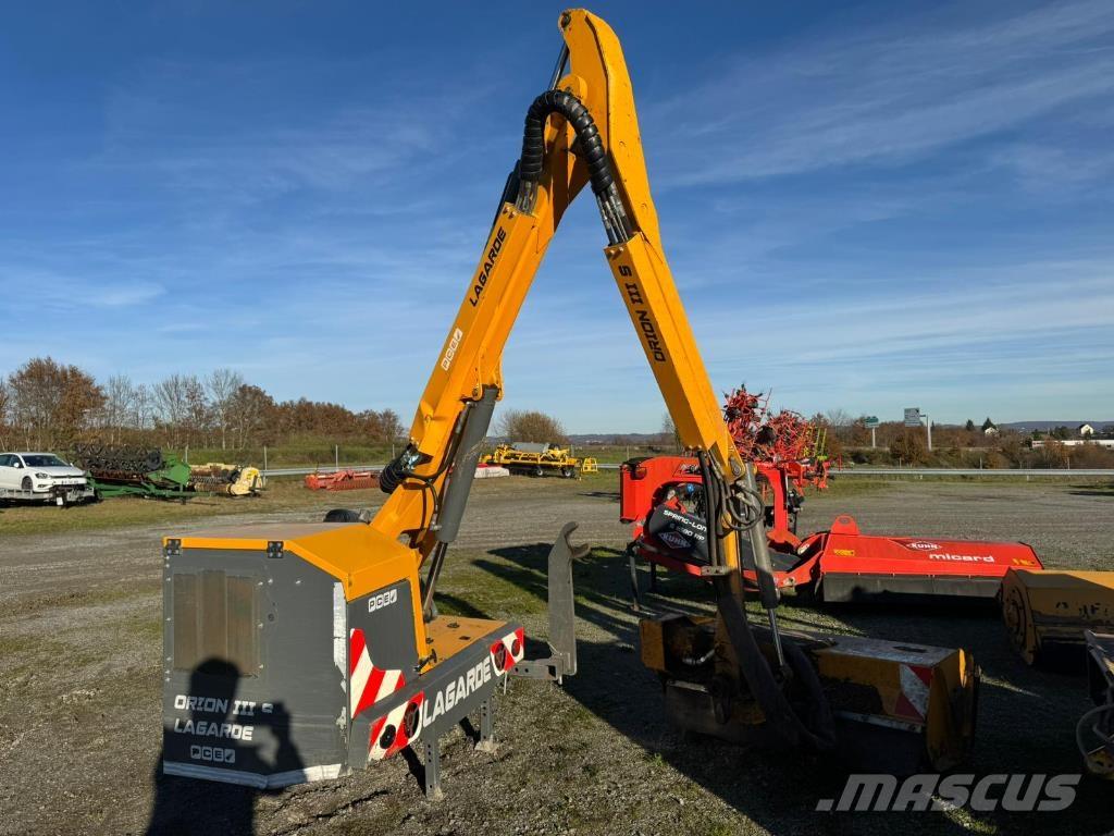Lagarde Orions 3 S 装载牵引式割草机