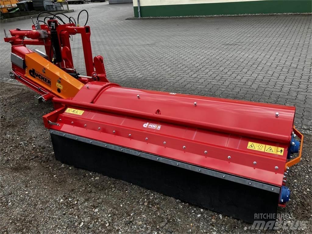 Dücker USM-21 牧场割草机和切顶器
