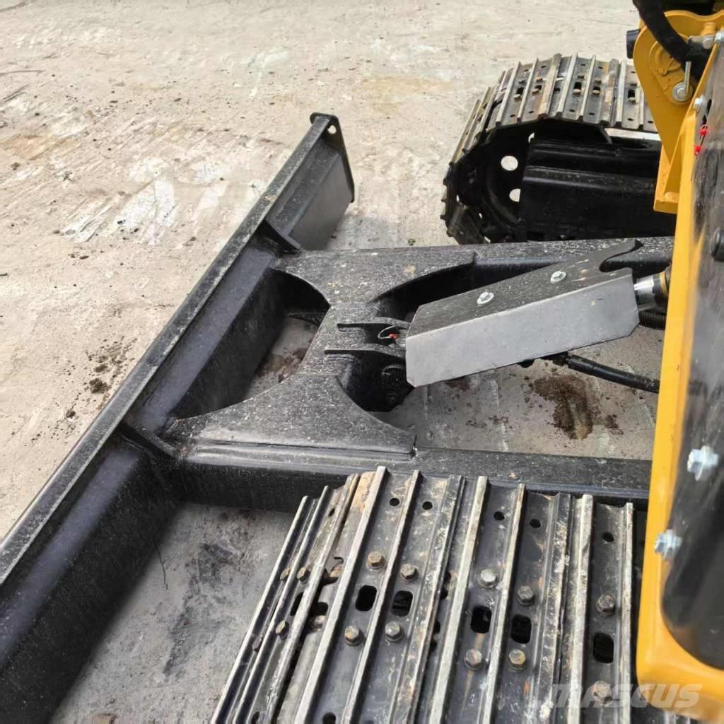 CAT 305.5E2 小型挖掘机