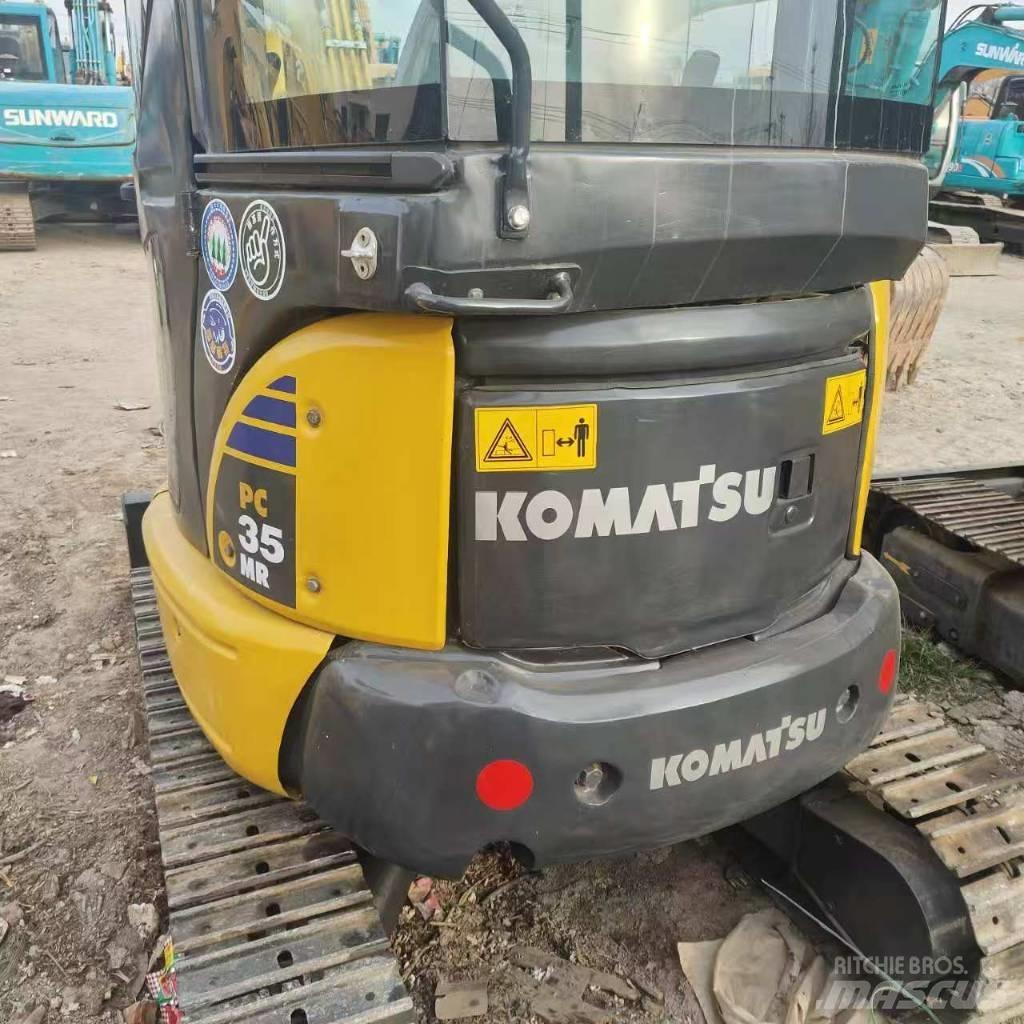 Komatsu PC 35 小型挖掘机