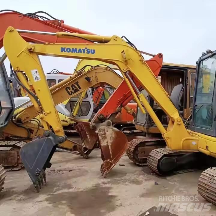 Komatsu PC55MR 小型挖掘机