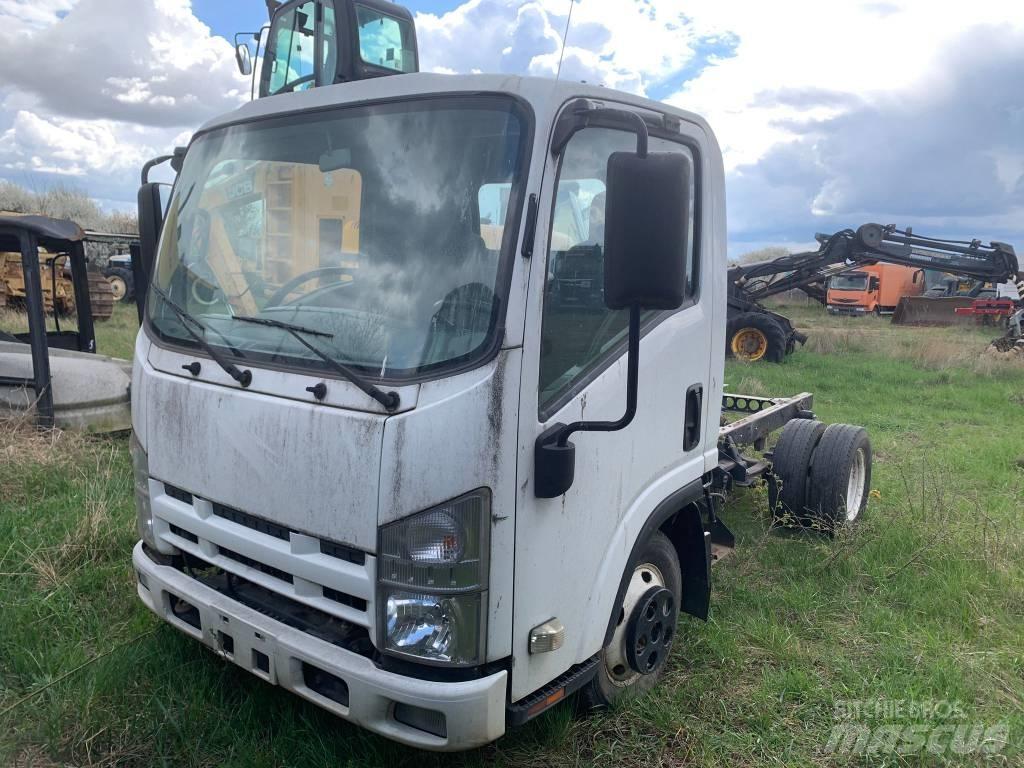 Isuzu FOR PARTS 大型面包车