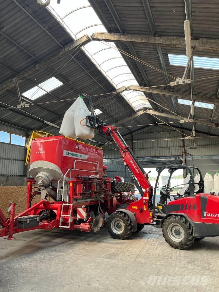 Schäffer T4670 前装载和挖掘机