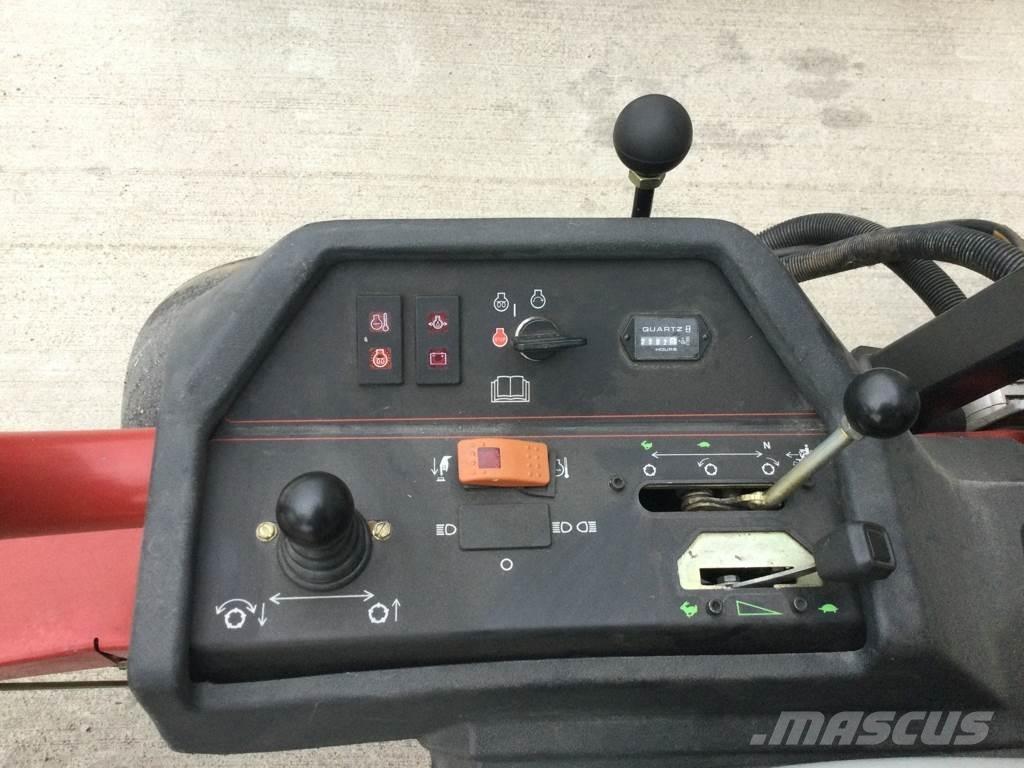 Toro 3250D 骑乘式割草机
