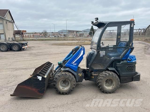 Multione 8.4 SD 小型装载机