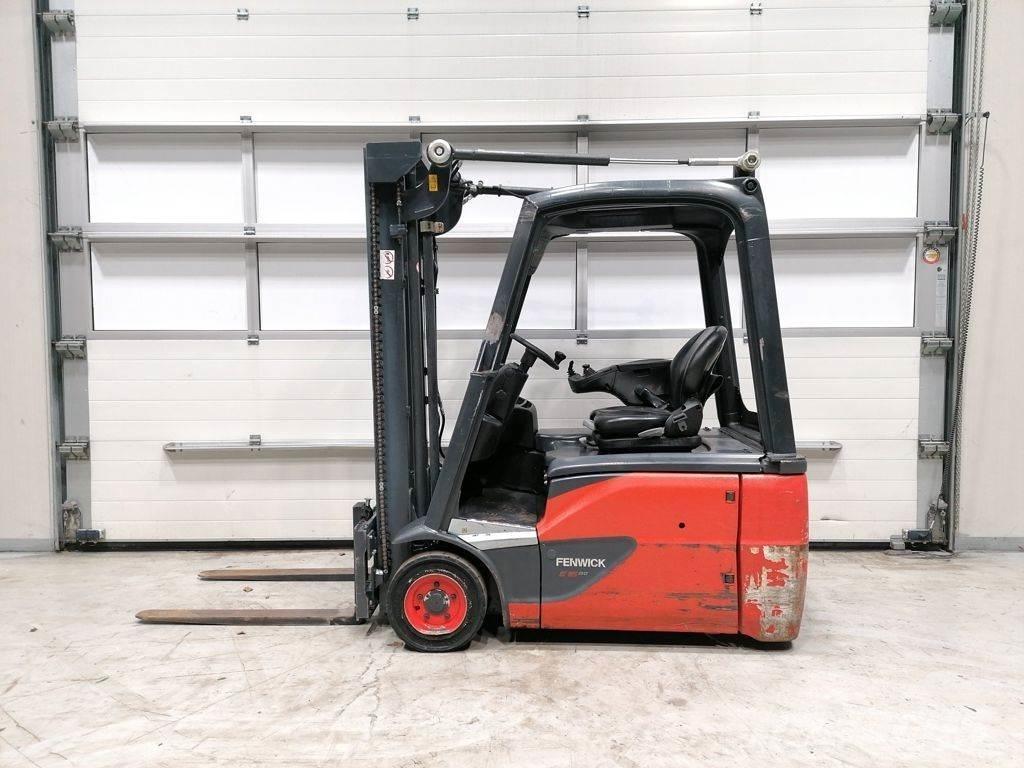 Linde E16-02 电动叉车