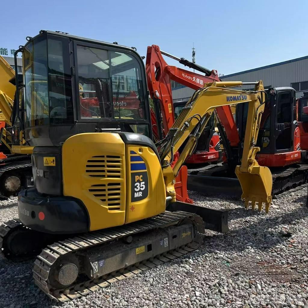 Komatsu 35 履带挖掘机