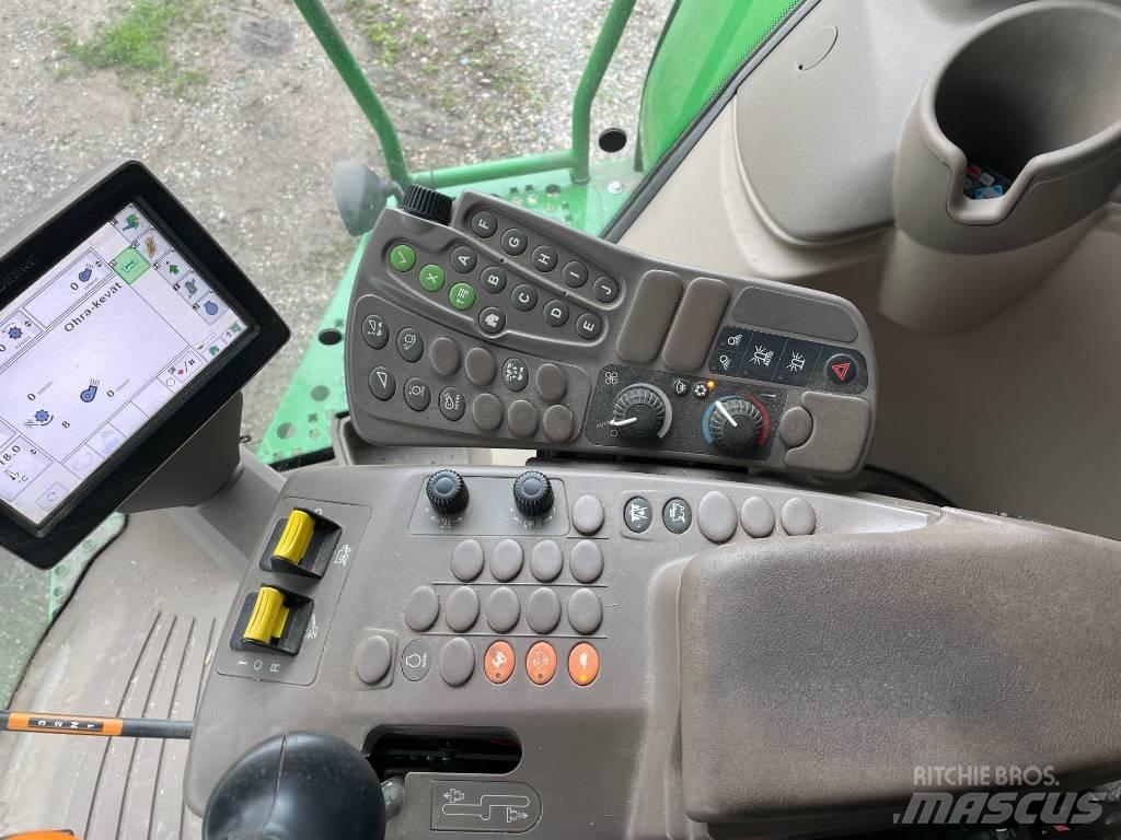 John Deere W 540 联合收割机